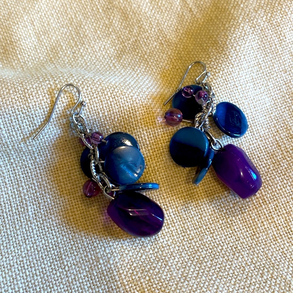 Jazzy pierced earrings. Purple. Lavender. Slate. Blue black. NEW. - Picture 3 of 4